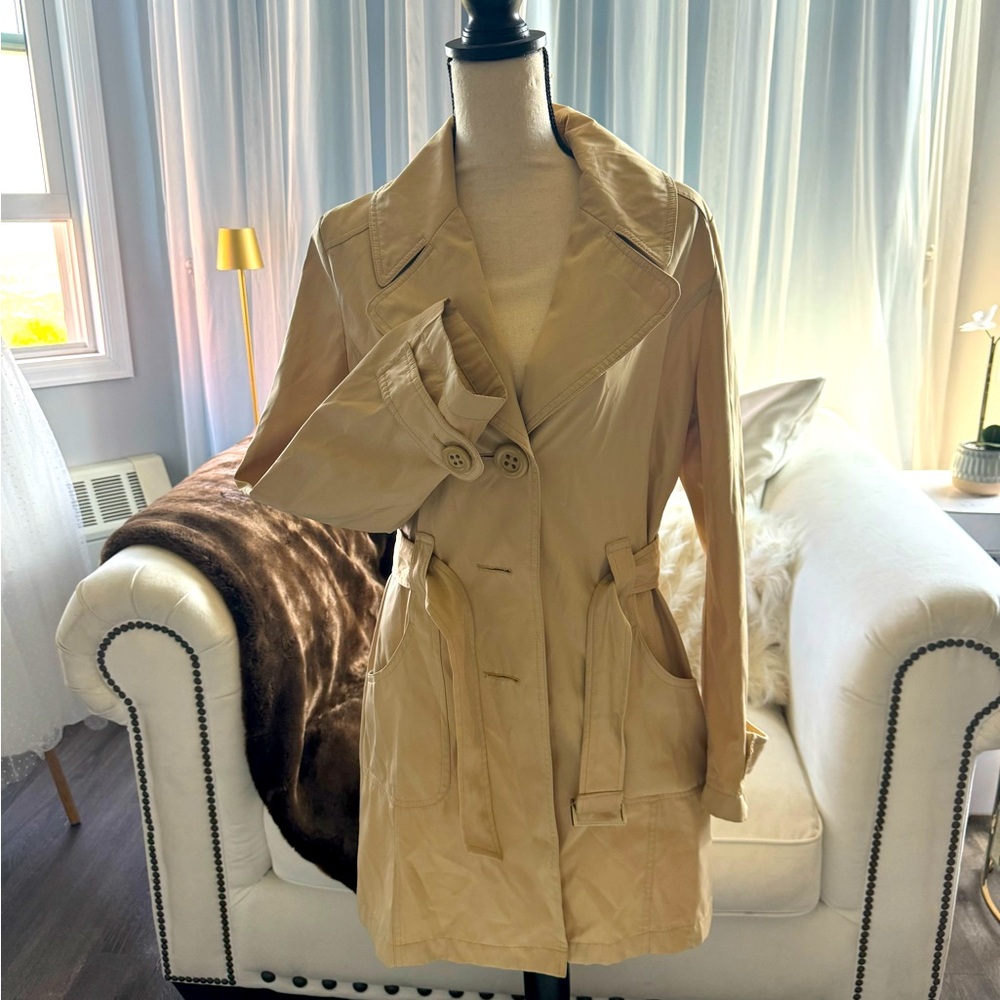 Trench coat